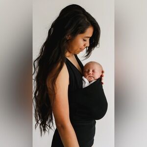 LALABU | Soothe Shirt for baby wearing